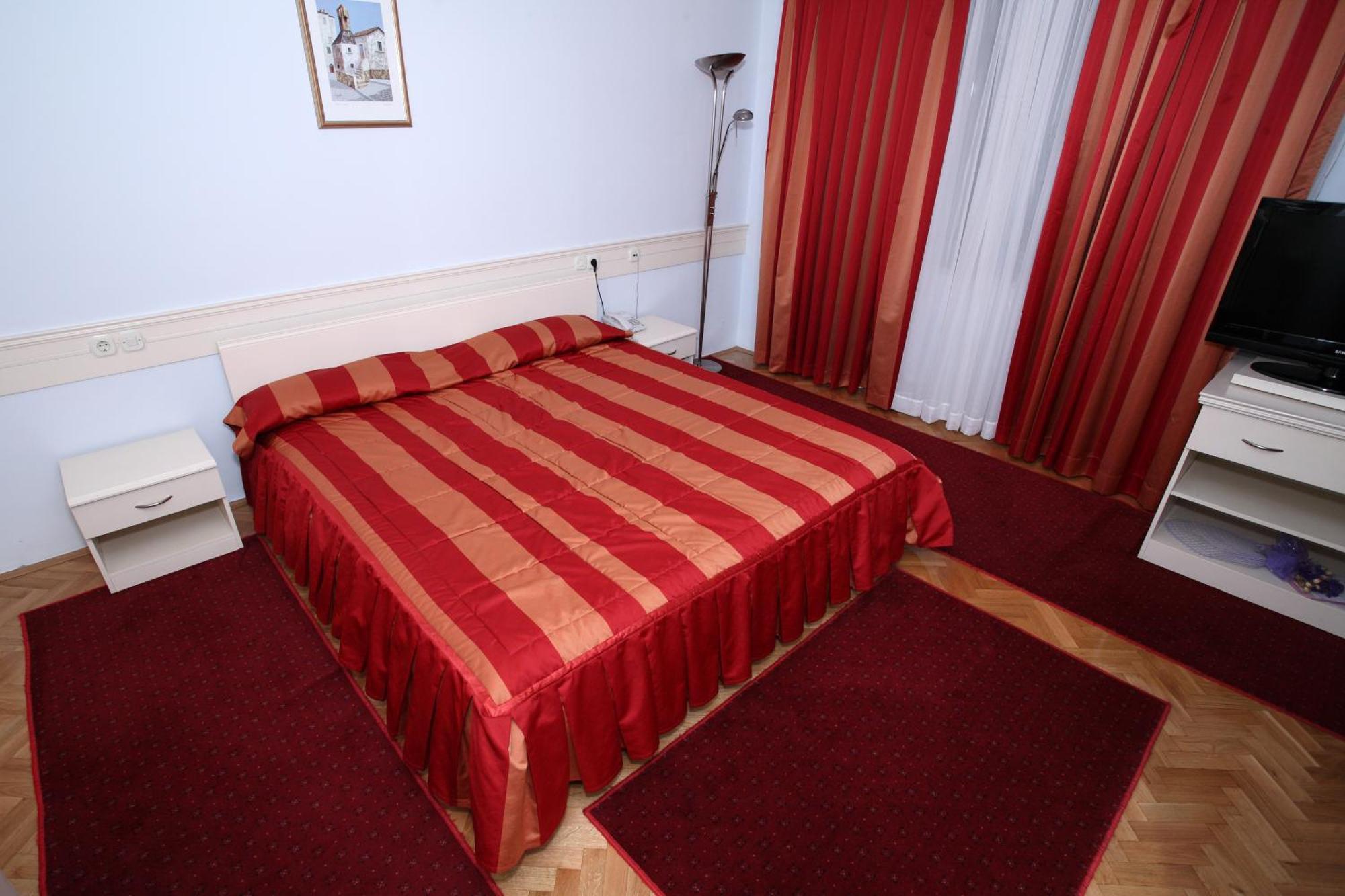 Hotel Narona Metkovic Exterior photo