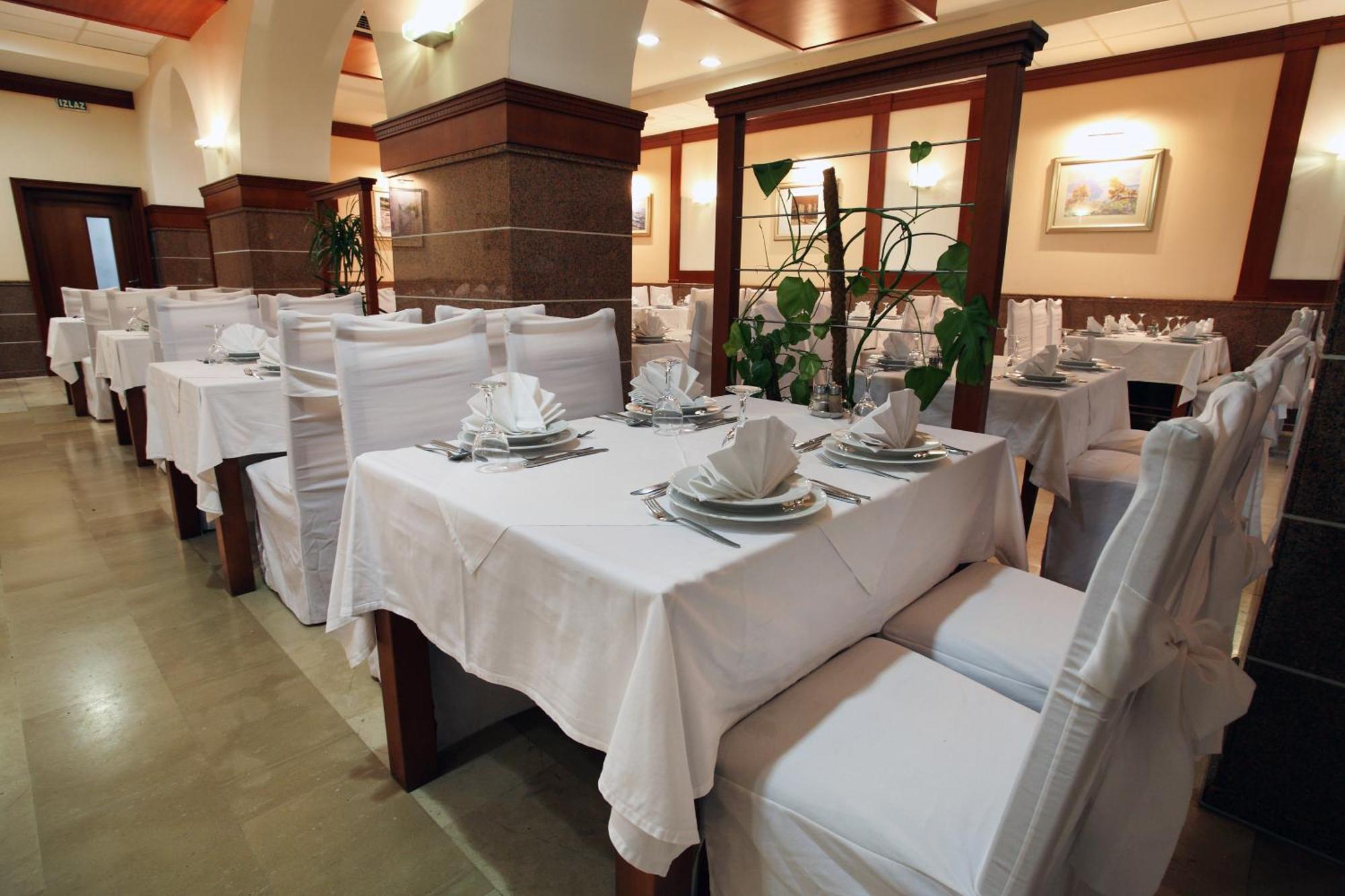 Hotel Narona Metkovic Exterior photo